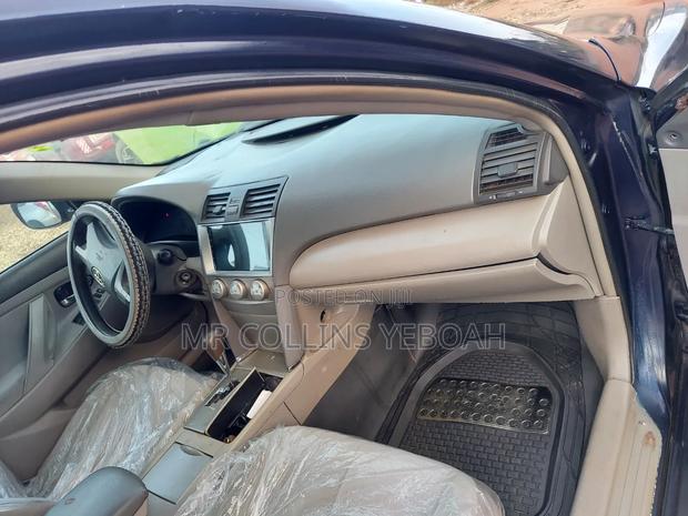 Toyota Camry 2010 Blue