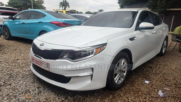Kia Optima 2019 White