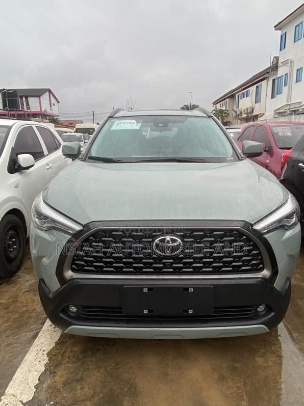 Toyota Corolla Cross 2022 Green