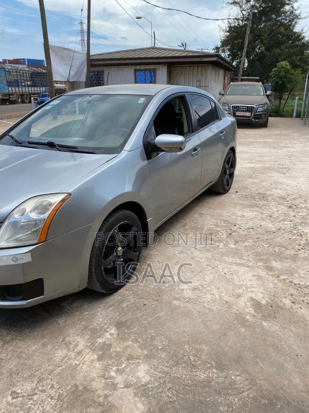 Nissan Sentra 2010 Silver