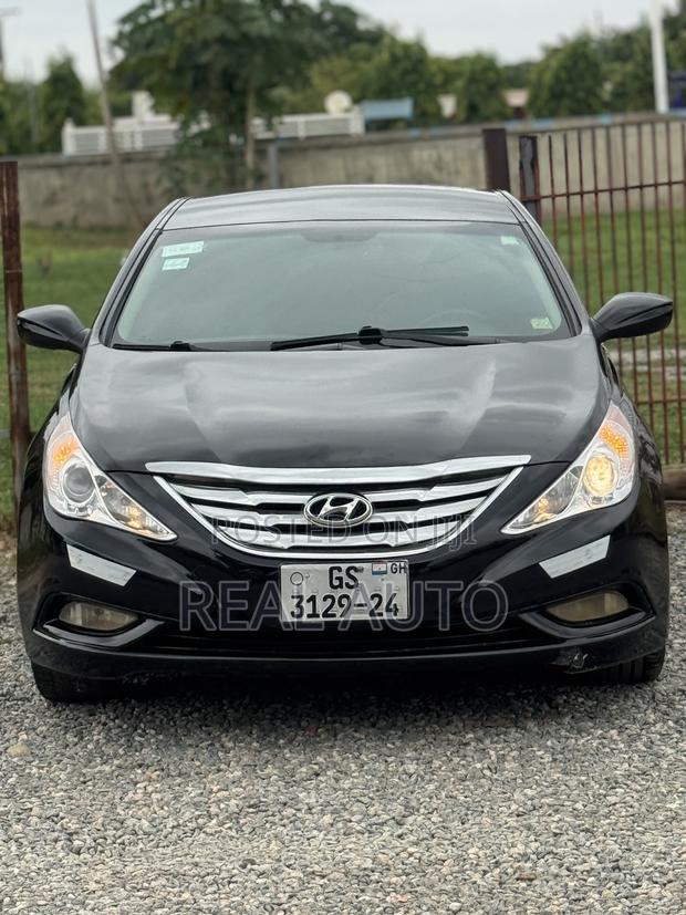 Hyundai Sonata SE 2.0T Sedan FWD (2.0L 4cyl 6A) 2011 Black