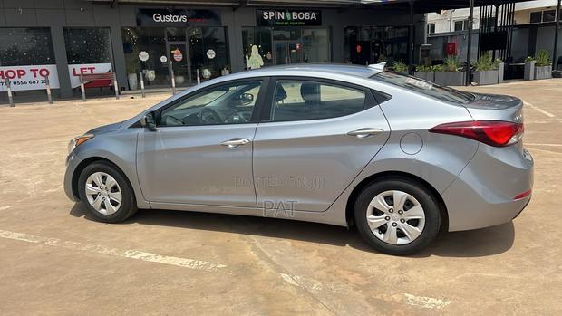 Hyundai Elantra 2016 Gray