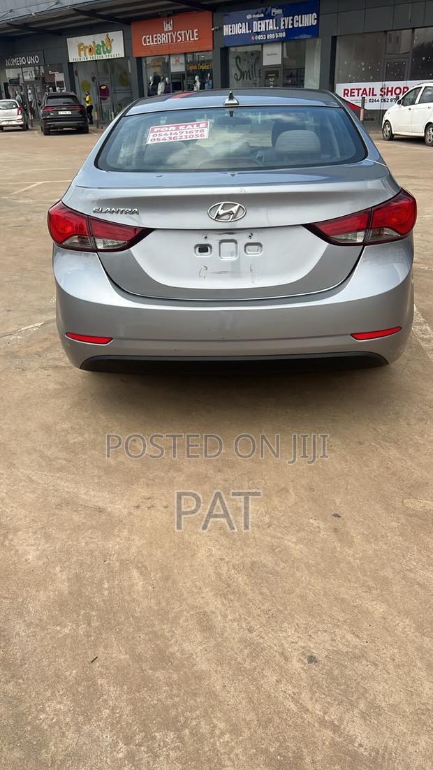 Hyundai Elantra 2016 Gray