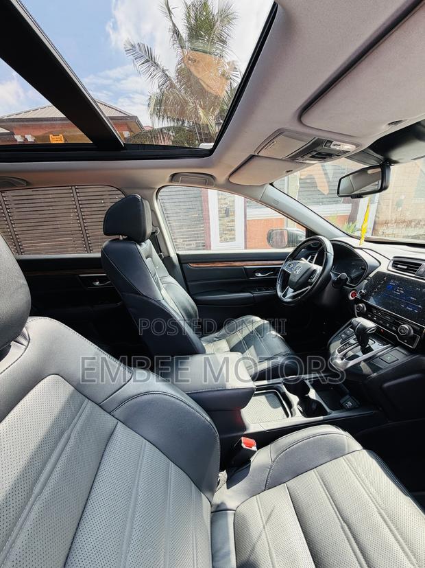 Honda CR-V Touring AWD 2018 Gray