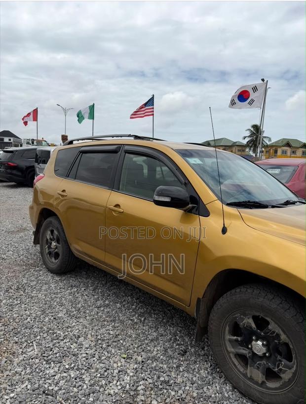 Toyota RAV4 2.5 4x4 2012 Gold