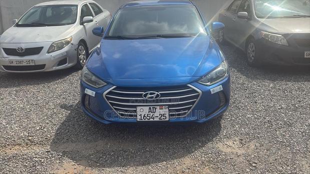 Hyundai Elantra SE Sedan FWD (2.0L 4cyl 6M) 2017 Blue