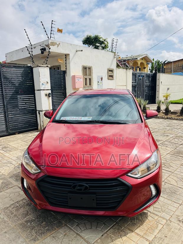 Hyundai Elantra SE Sedan FWD (2.0L 4cyl 6M) 2017 Red