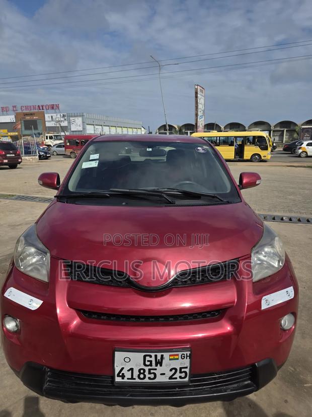 Scion xD Base 2009 Red