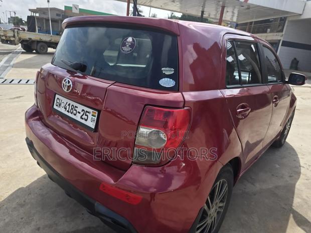 Scion xD Base 2009 Red