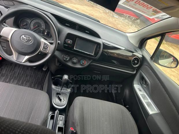 Toyota Vitz 2015 White