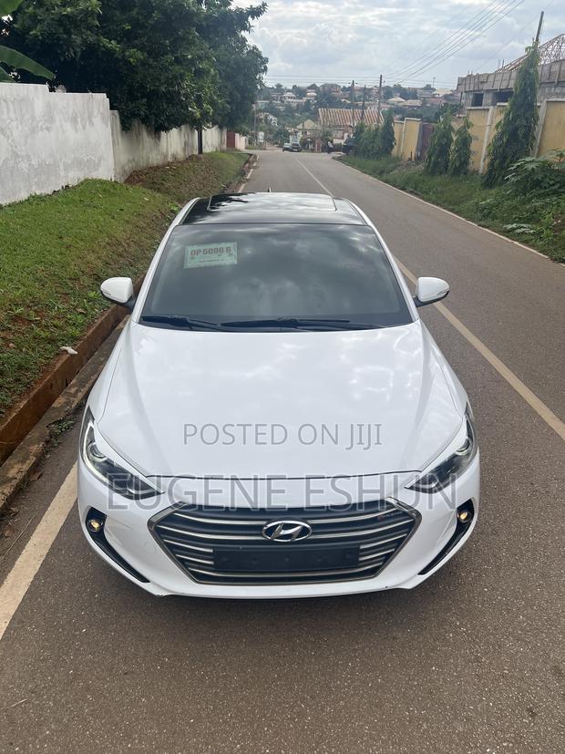 Hyundai Elantra 2017 White