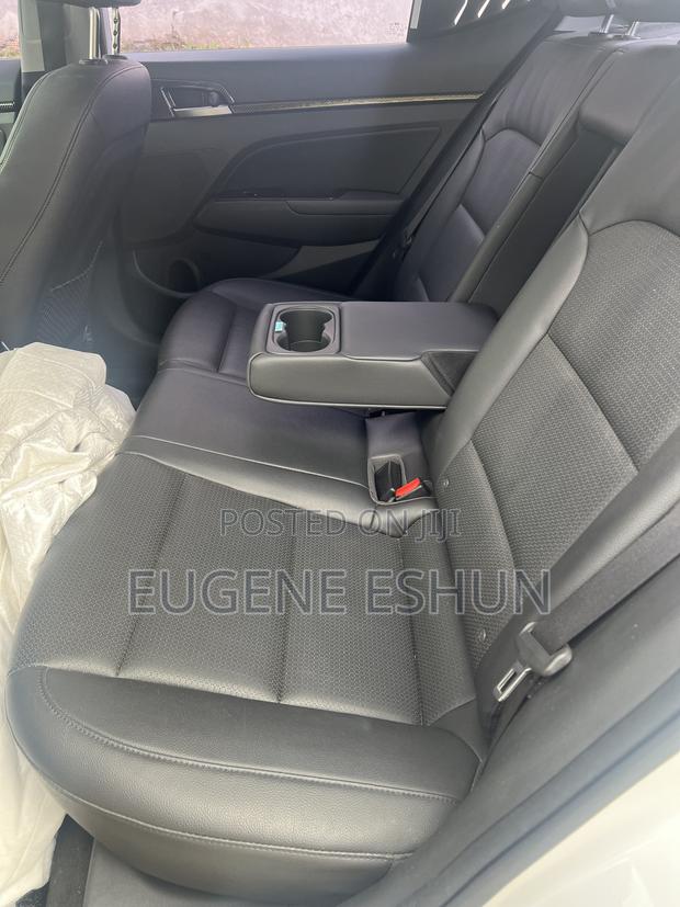 Hyundai Elantra 2017 White