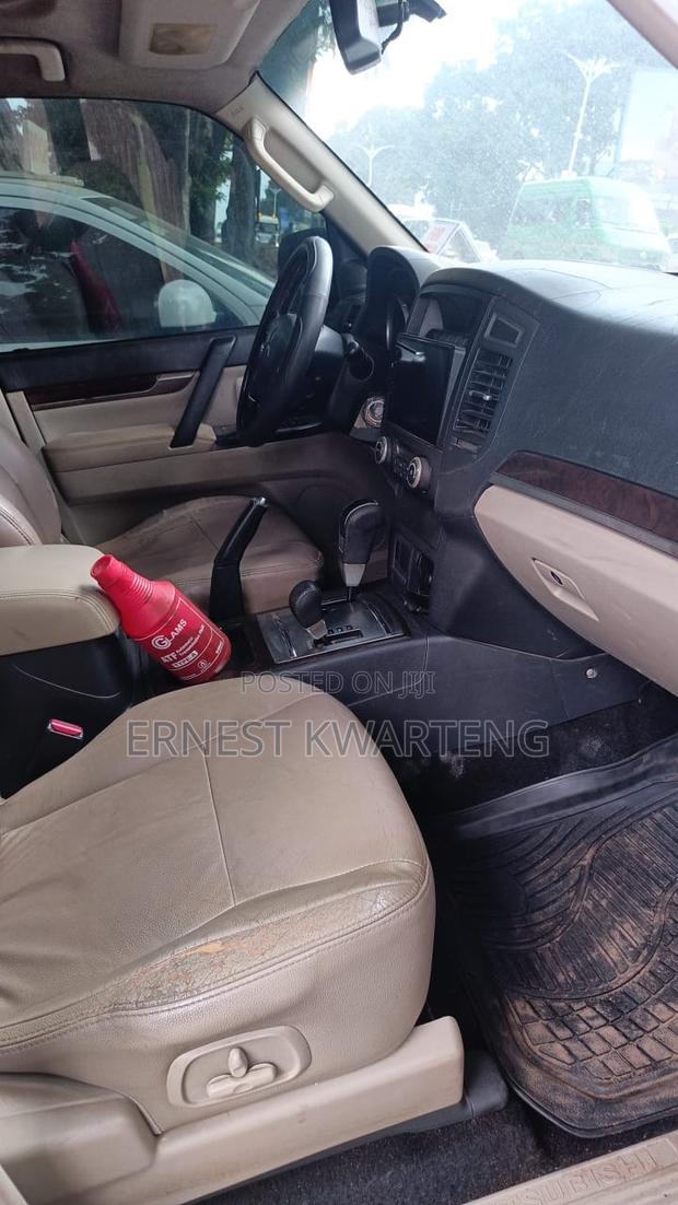 Mitsubishi Pajero 2015 White
