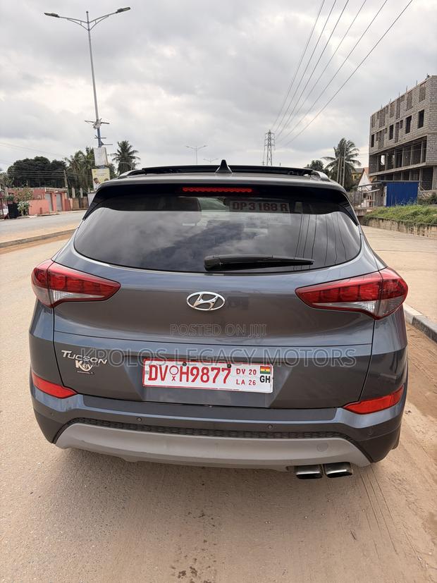 Hyundai Tucson Limited FWD 2018 Gray