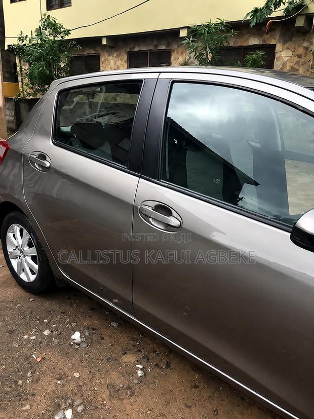 Toyota Yaris 2017 Gold