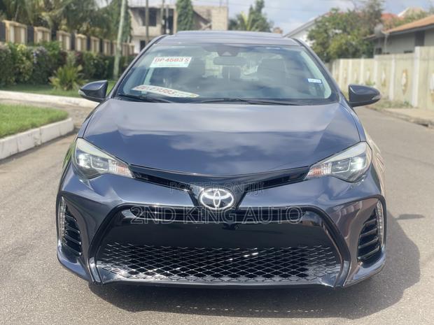 Toyota Corolla SE Special Edition 4dr Sedan (1.8L 4cyl CVT) 2017 Gray