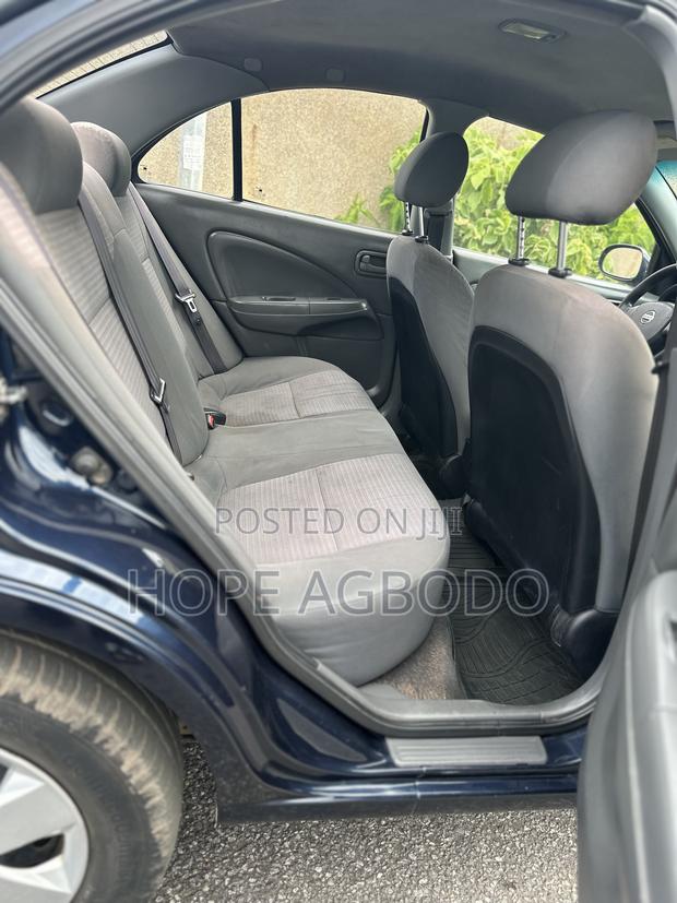 Nissan Sunny 2012 Blue
