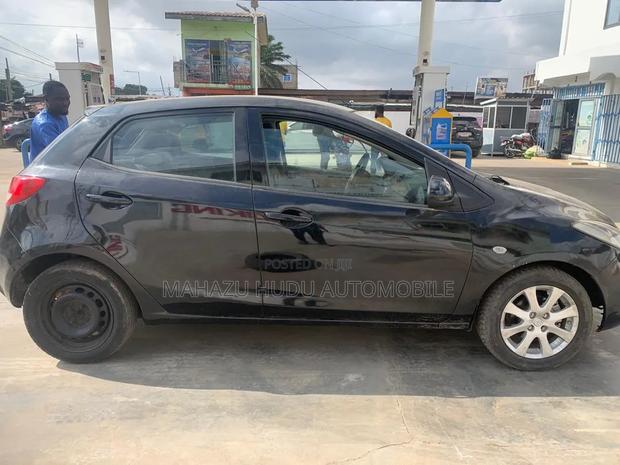 Mazda 2 2014 Black