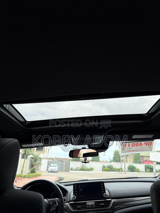 Honda Accord Sport (2.0L 4cyl Turbo 10A) 2019 White
