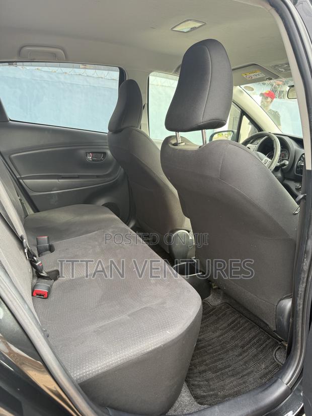 Toyota Vitz 2015 Black