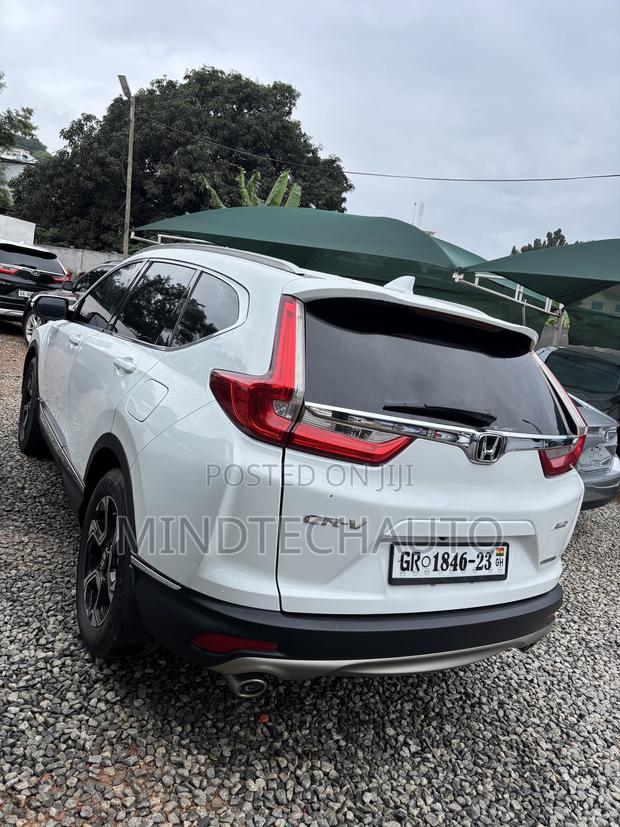 Honda CR-V Touring AWD 2019 White