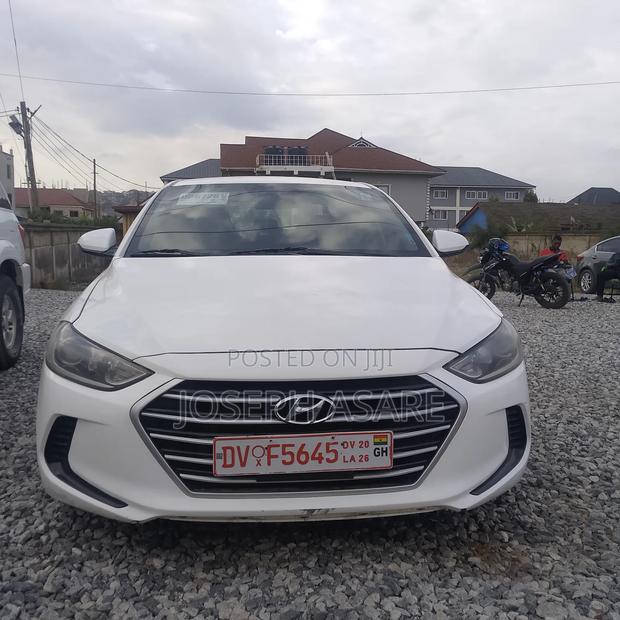 Hyundai Elantra 2017 White