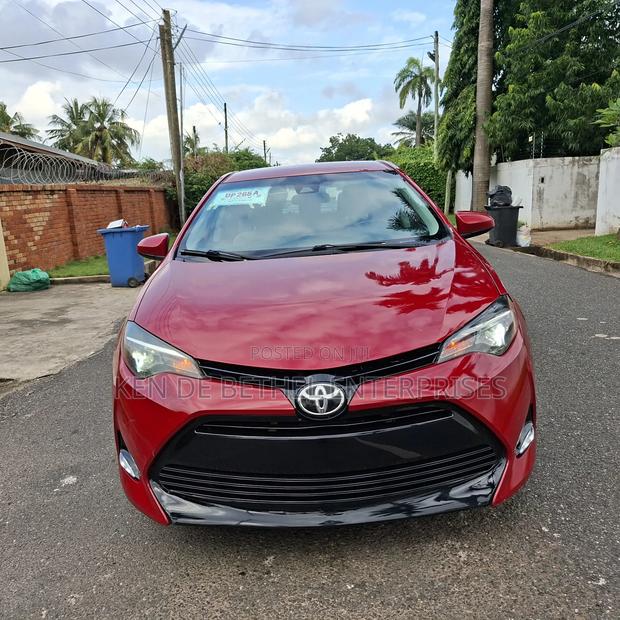 Toyota Corolla LE (1.8L 4cyl 2A) 2018 Red