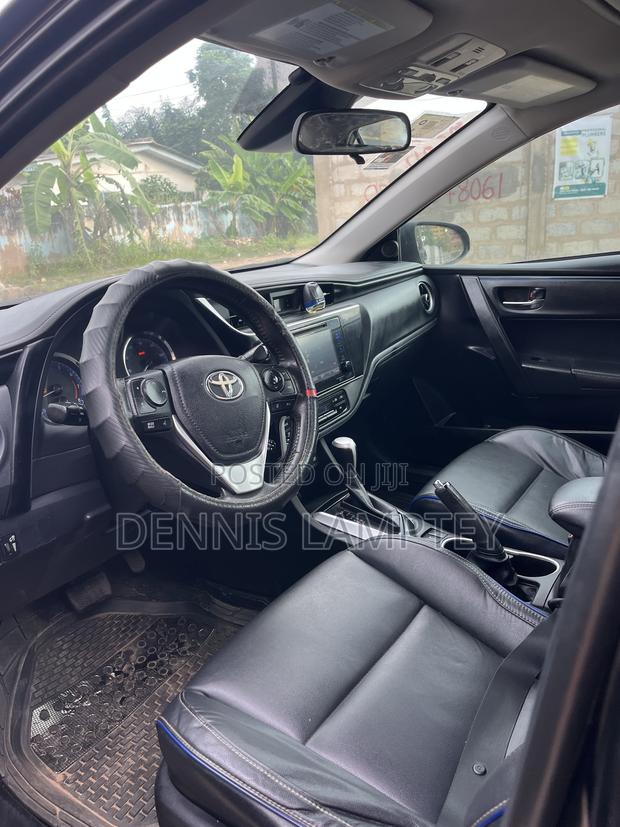 Toyota Corolla 2019 Black