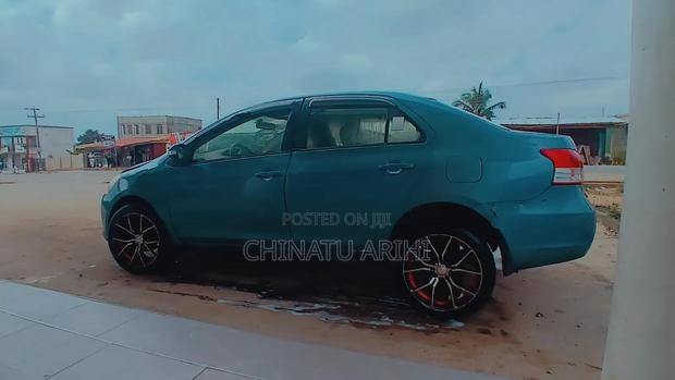 Toyota Belta 2012 Blue