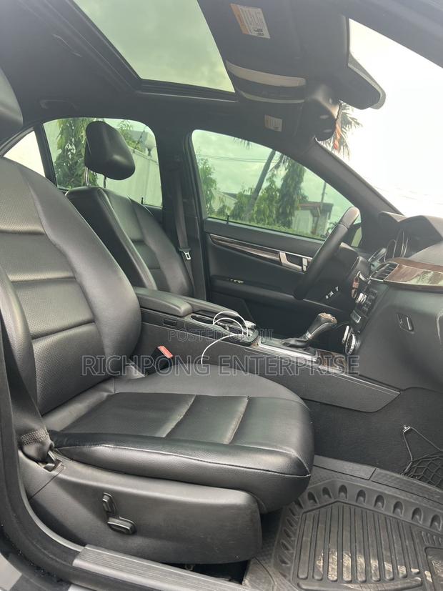 Mercedes-Benz C250 2014 Black