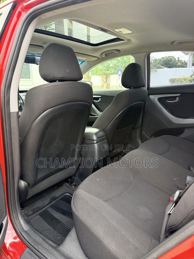 Hyundai Elantra 2015 Red