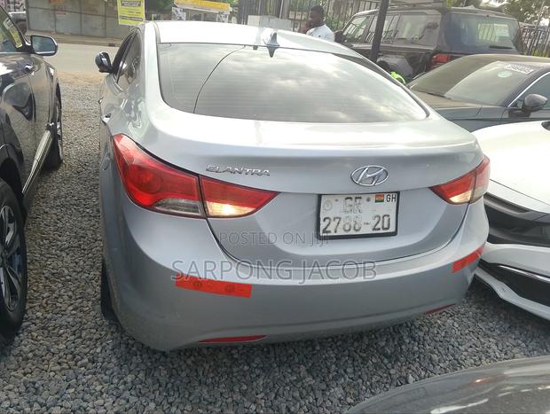 Hyundai Elantra 2013 Silver