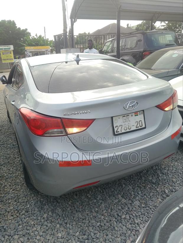 Hyundai Elantra 2013 Silver