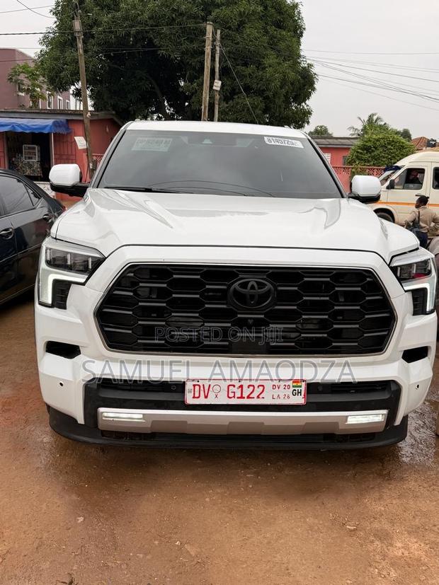Toyota Sequoia Capstone 4WD 2024 White