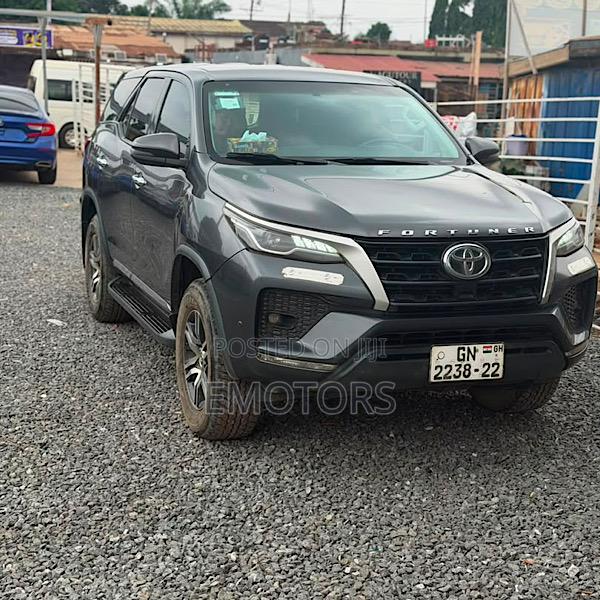 Toyota Fortuner 2.8 D AWD 2021 Black