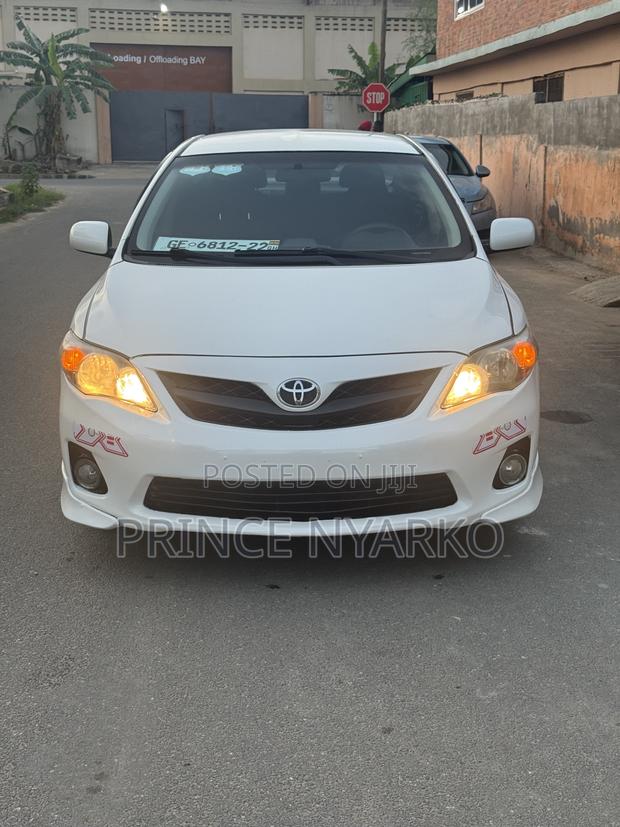 Toyota Corolla S 4dr Sedan (1.8L 4cyl 4A) 2013 White