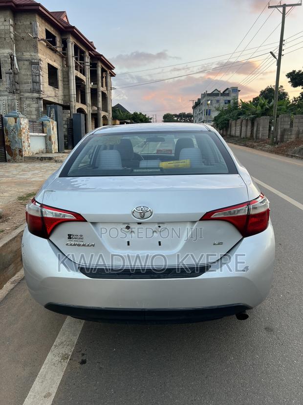 Toyota Corolla L 4dr Sedan (1.8L 4cyl 4A) 2015 Silver