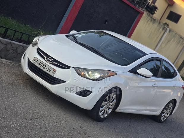 Hyundai Elantra 2013 White