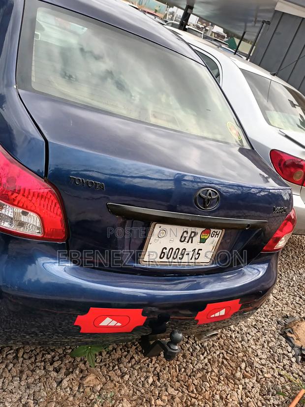 Toyota Yaris 2010 Blue