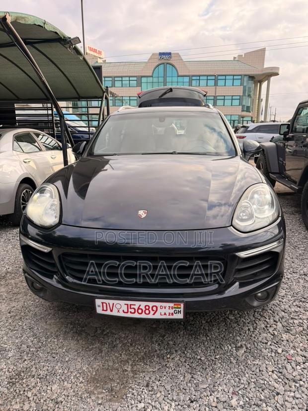 Porsche Cayenne 2018 Black