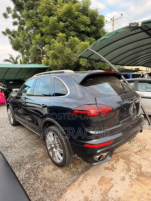 Porsche Cayenne 2018 Black