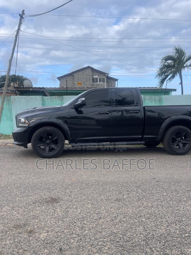 Dodge RAM 1500 5.7 Petrol AWD 2016 Black