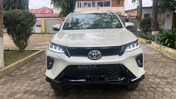 Toyota Fortuner 2.7 AWD 2016 White