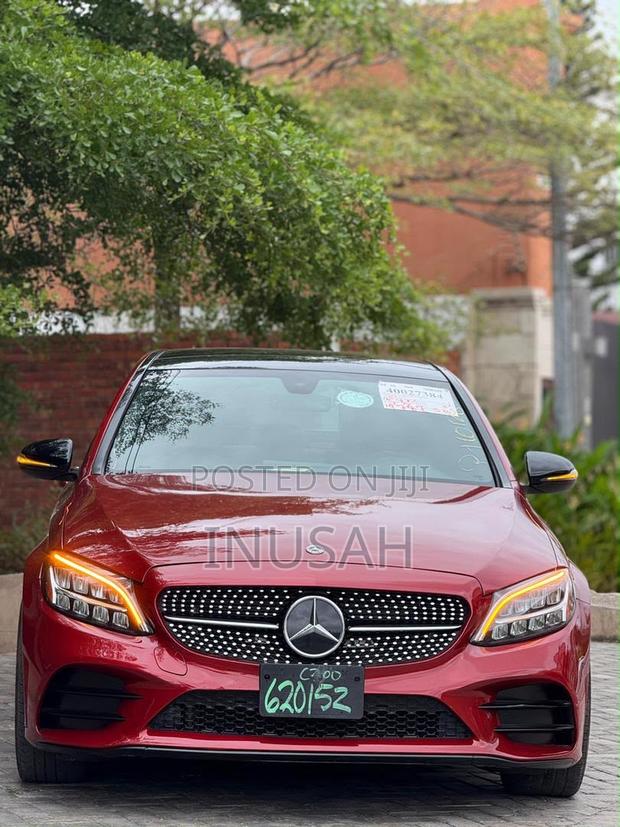 Mercedes-Benz C300 2021 Red