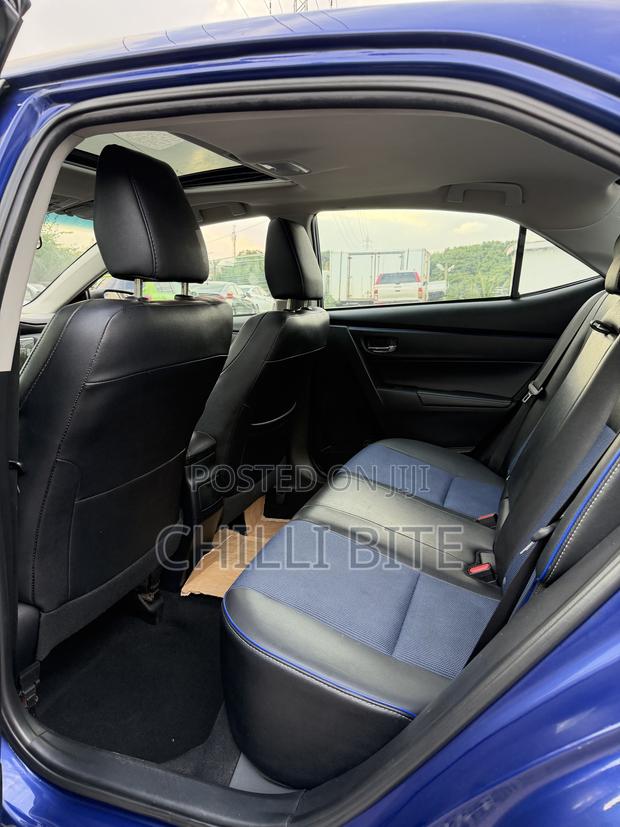 Toyota Corolla SE 4dr Sedan (1.8L 4cyl CVT) 2017 Blue