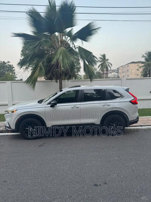 Honda CR-V 2024 White