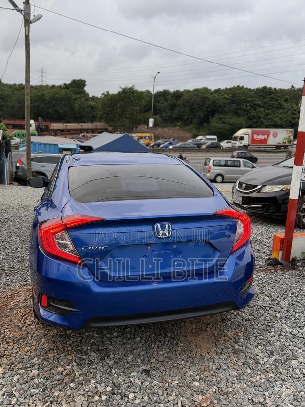 Honda Civic EX 4dr Sedan (2.0L 4cyl) 2017 Blue
