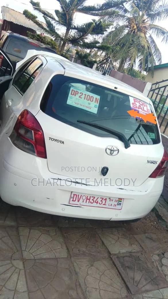 Toyota Yaris Base Hatchback 3dr 2010 White