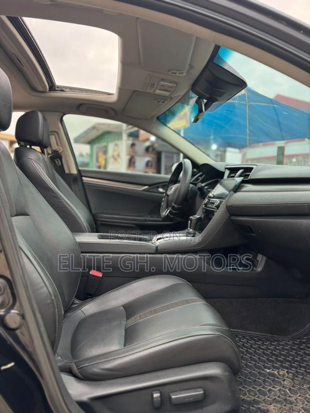 Honda Civic Touring Sedan 2019 Black