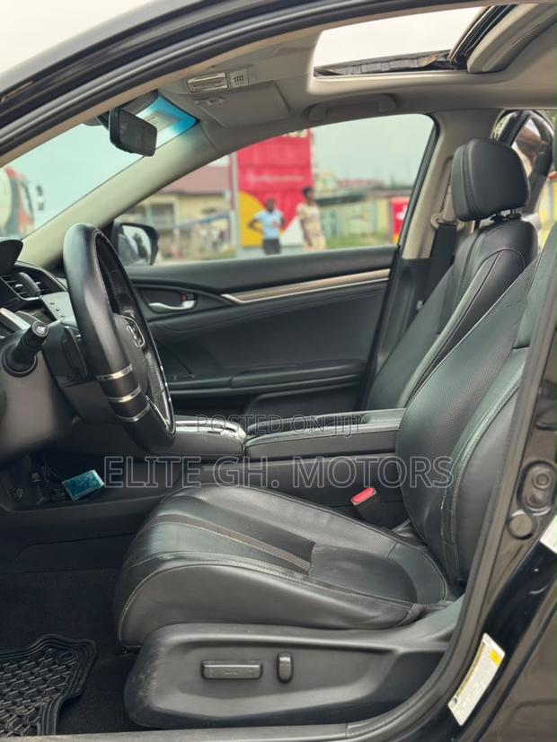 Honda Civic Touring Sedan 2019 Black